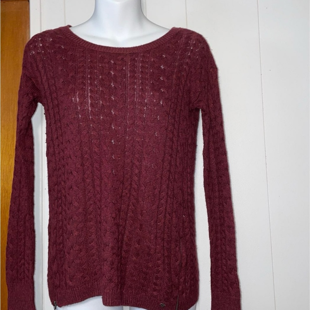 American Eagle Maroon Cable Knit Sweater